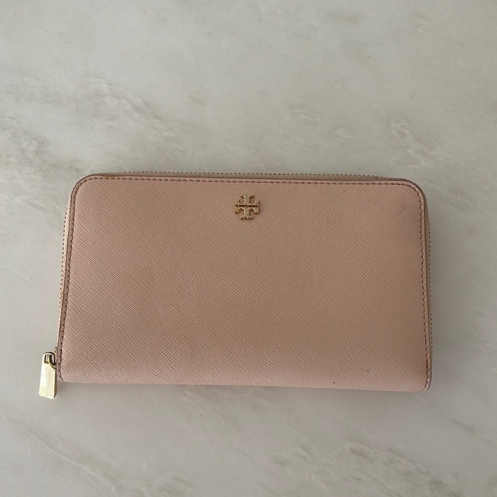 Blush pink Tory Burch wallet.